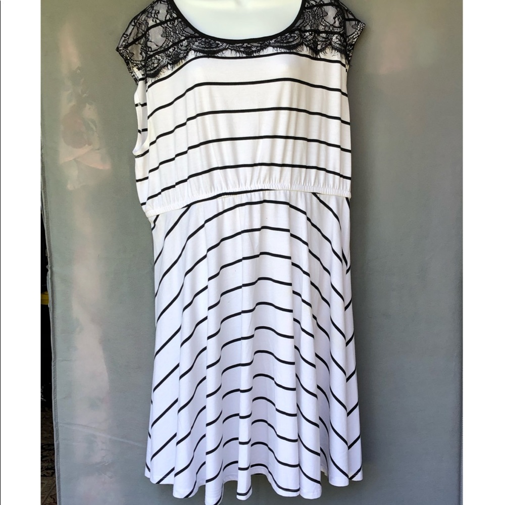Black and White Striped Torrid Skater Dress 🤩